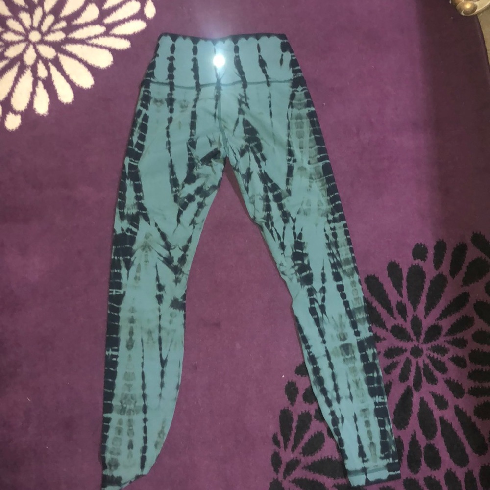 lululemon size 6 shibori wonder unders - teal